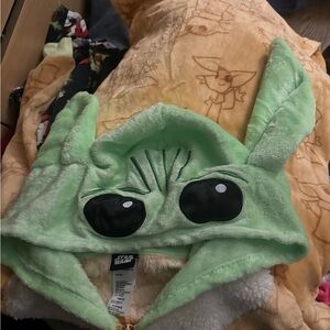 baby yoda onesie